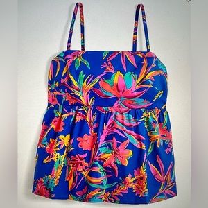 LAST CHANCE DONATING TODAY Crew Tie-Back Strappy Top